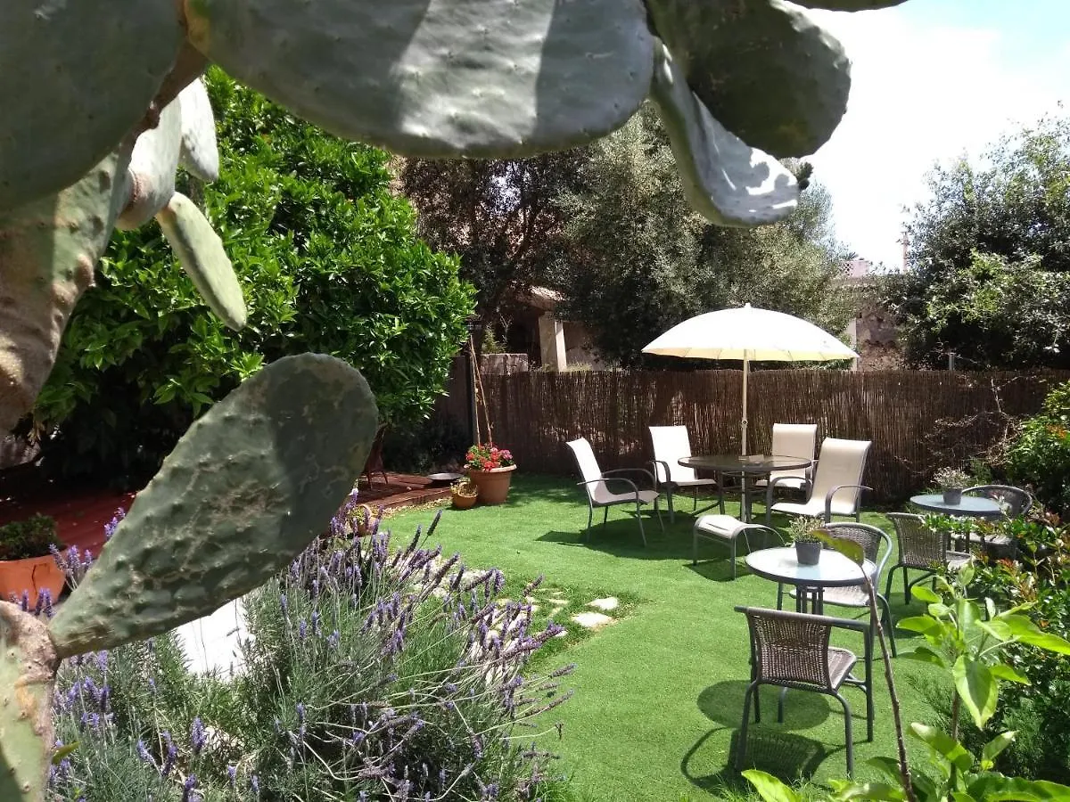 Casa Caimari Guest House, For Mountain Lovers!