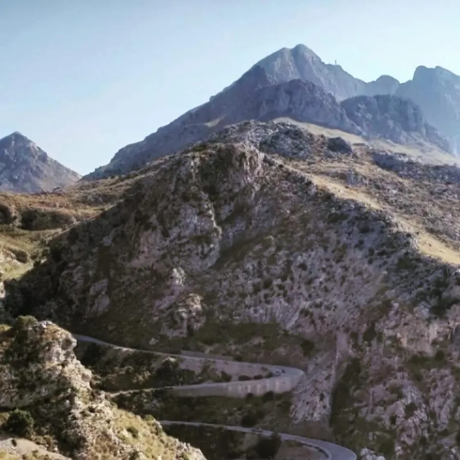 Bed & Breakfast Casa Caimari Guest House, For Mountain Lovers! Spain