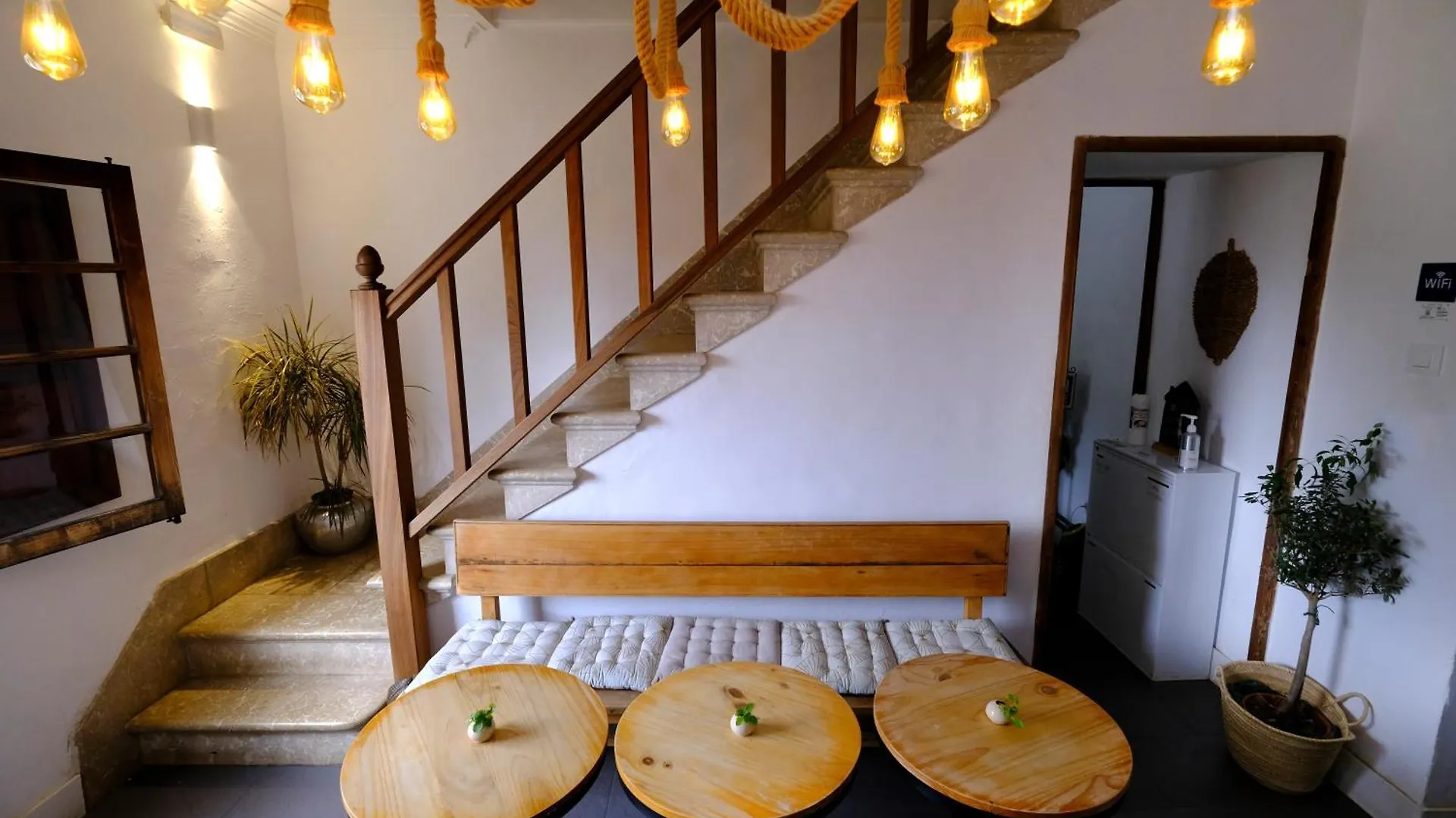 Casa Caimari Guest House, For Mountain Lovers! Bed & Breakfast