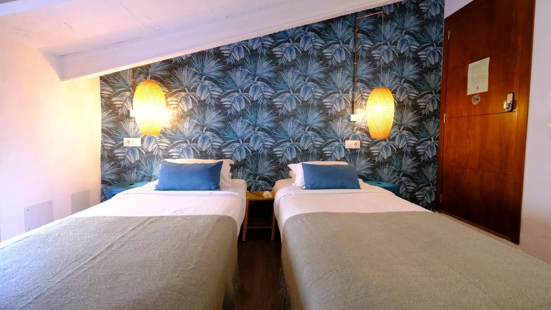 Bed & Breakfast Casa Caimari Guest House, For Mountain Lovers!